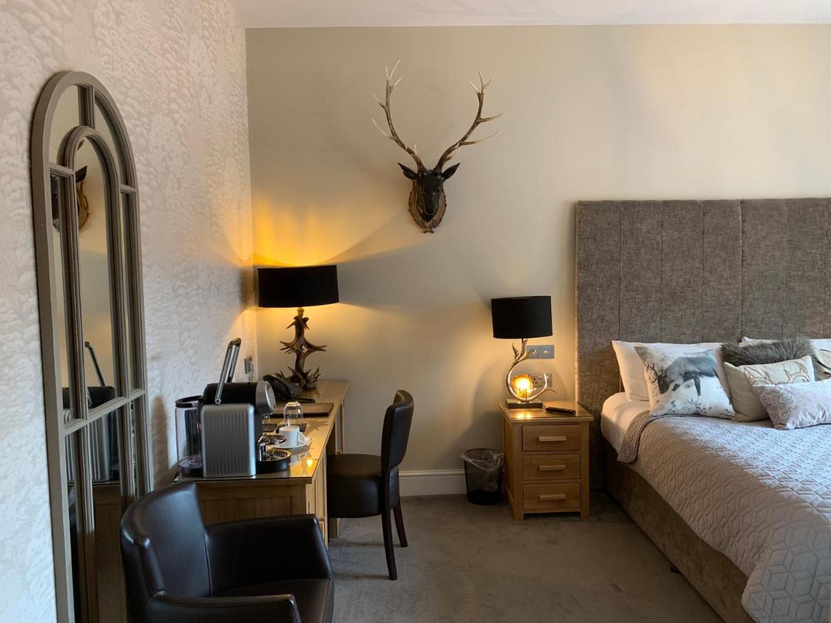 The Wheatsheaf Hotel, Sandbach Eksteriør billede
